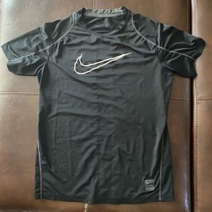 Nike Pro Dri-Fit Short Sleeve